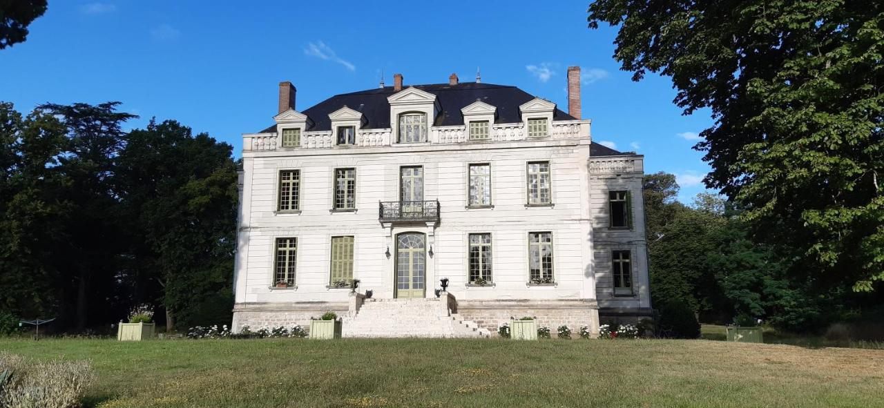 Le Chateau Du Breuil Mazières-de-Touraine Exterior foto